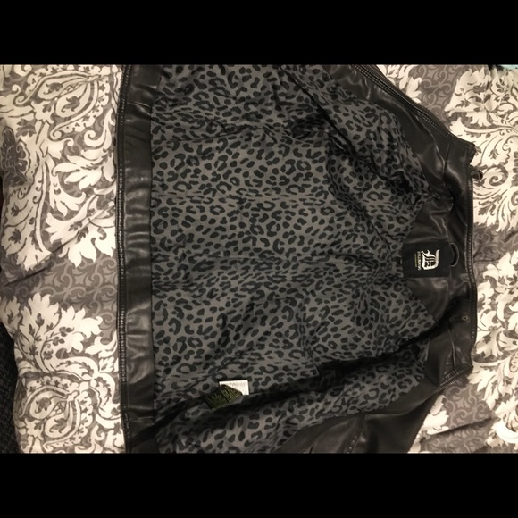 Faux leather dollhouse biker style jacket - Picture 3 of 6